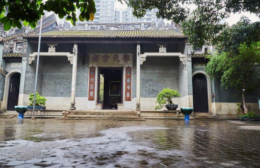 海珠區(qū)鄧氏宗祠（紀念鄧世昌）