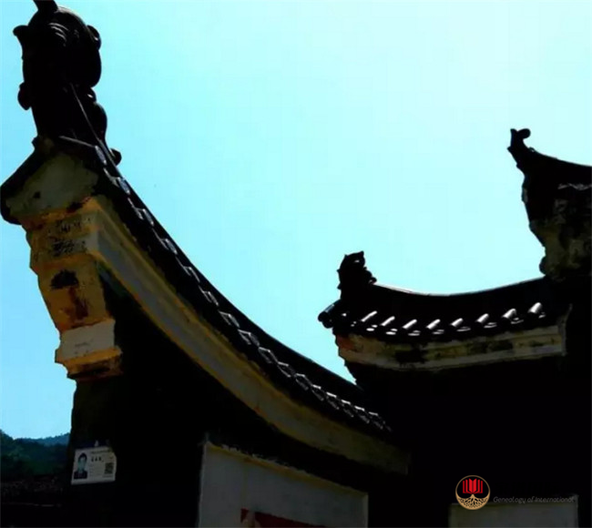 何氏祠堂
