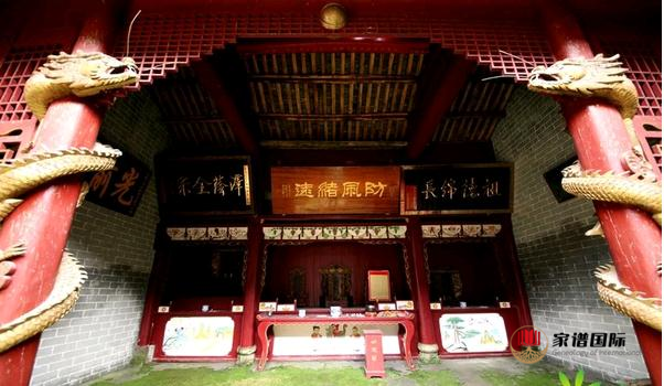 團風縣大崎山下距今300余年漆氏宗祠 