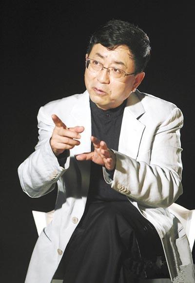 余氏名人丨著名文化學者：余秋雨