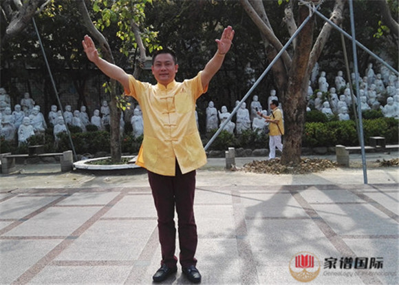 李泗煌：中華李氏宗親會會長