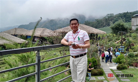 李泗煌：中華李氏宗親會會長